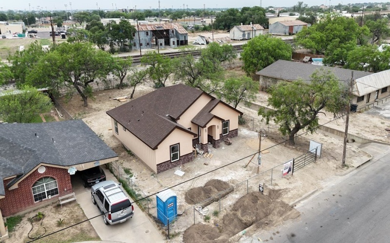 903 KIFURI STREET, Eagle Pass, TX 78852, 3 Bedrooms Bedrooms, ,2 BathroomsBathrooms,Residential,For Sale,903 KIFURI STREET,81031