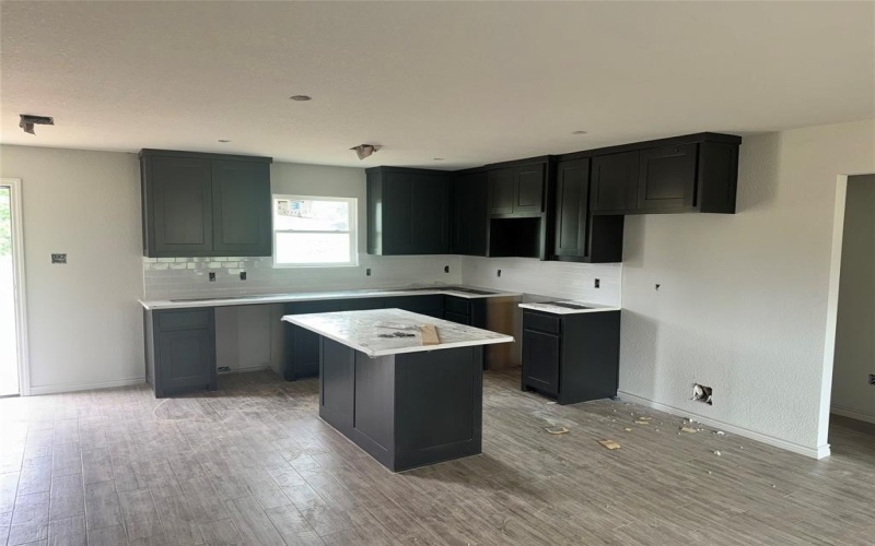 1012 Hereford Drive, Springtown, TX 76082, 3 Habitaciones Habitaciones , ,2 BañosBaños,Residential,En Venta,1012 Hereford Drive,20992107