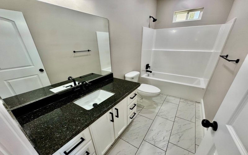 1617 Calle Baltica, Eagle Pass, TX 78852, 3 Habitaciones Habitaciones , ,2 BañosBaños,Residential,En Venta,1617 Calle Baltica,81111