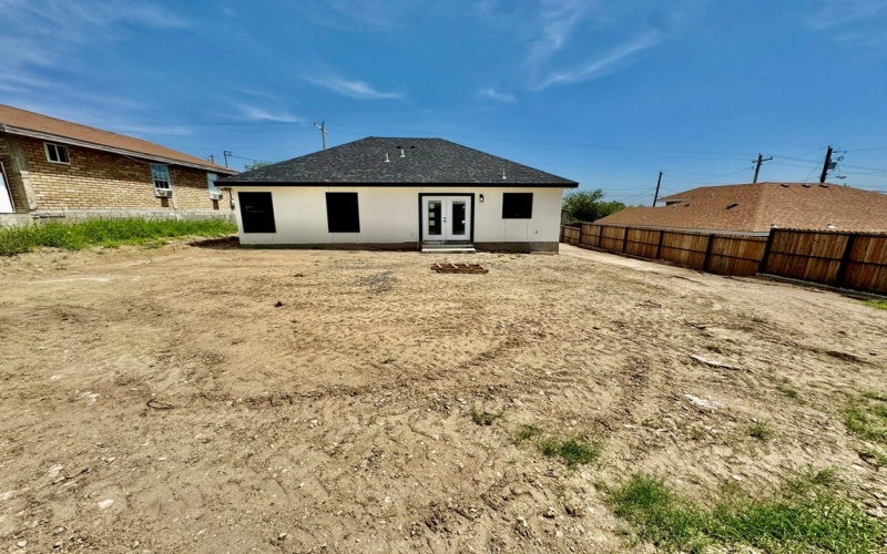 1617 Calle Baltica, Eagle Pass, TX 78852, 3 Habitaciones Habitaciones , ,2 BañosBaños,Residential,En Venta,1617 Calle Baltica,81111