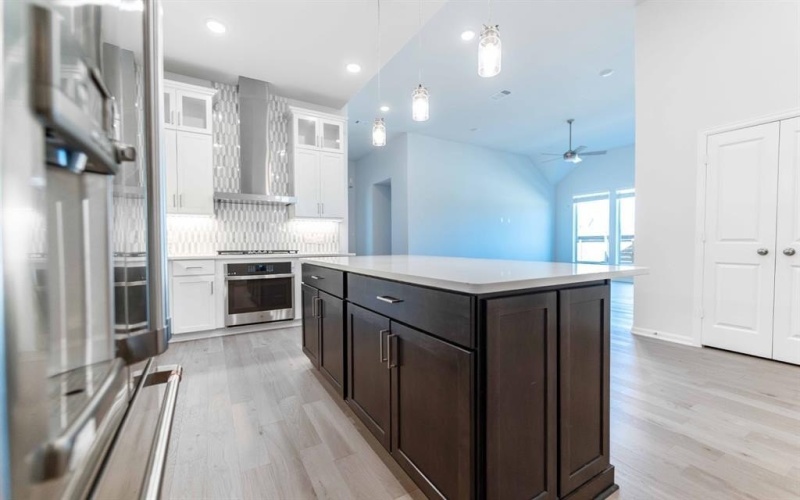2033 Blue Moon Bay, Mesquite, TX 75181, 5 Habitaciones Habitaciones , ,3 BañosBaños,Residential,En Venta,2033 Blue Moon Bay,20992155