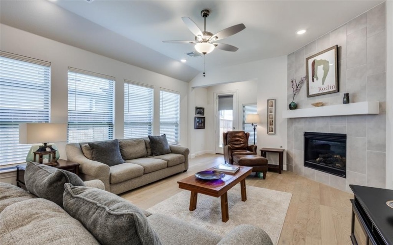 2816 Epping Way, Celina, TX 75009, 3 Bedrooms Bedrooms, ,2 BathroomsBathrooms,Residential,For Sale,2816 Epping Way,20983855