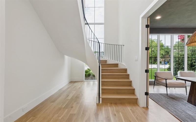 6263 Richmond Avenue, Dallas, TX 75214, 5 Bedrooms Bedrooms, ,6 BathroomsBathrooms,Residential,For Sale,6263 Richmond Avenue,20988371