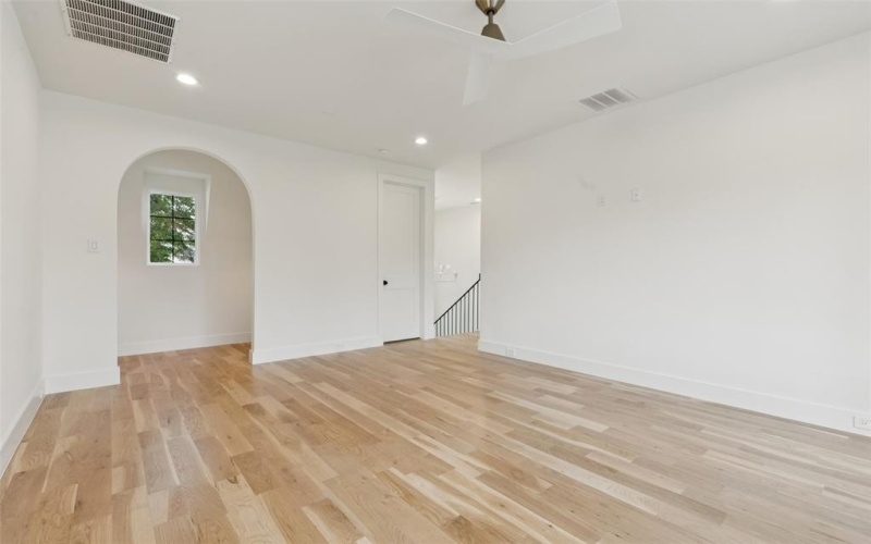 6263 Richmond Avenue, Dallas, TX 75214, 5 Bedrooms Bedrooms, ,6 BathroomsBathrooms,Residential,For Sale,6263 Richmond Avenue,20988371