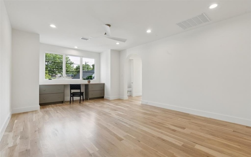 6263 Richmond Avenue, Dallas, TX 75214, 5 Bedrooms Bedrooms, ,6 BathroomsBathrooms,Residential,For Sale,6263 Richmond Avenue,20988371