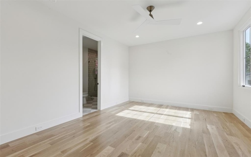 6263 Richmond Avenue, Dallas, TX 75214, 5 Bedrooms Bedrooms, ,6 BathroomsBathrooms,Residential,For Sale,6263 Richmond Avenue,20988371
