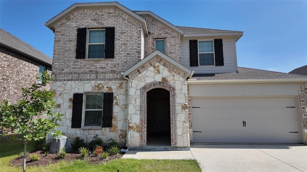 10124 High Grade Drive, Aubrey, TX 76227, 4 Bedrooms Bedrooms, ,3 BathroomsBathrooms,Residential,For Sale,10124 High Grade Drive,20988852