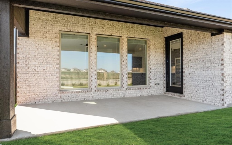 1008 Silver Sage Drive, Justin, TX 76247, 3 Bedrooms Bedrooms, ,3 BathroomsBathrooms,Residential,For Sale,1008 Silver Sage Drive,0,20989455