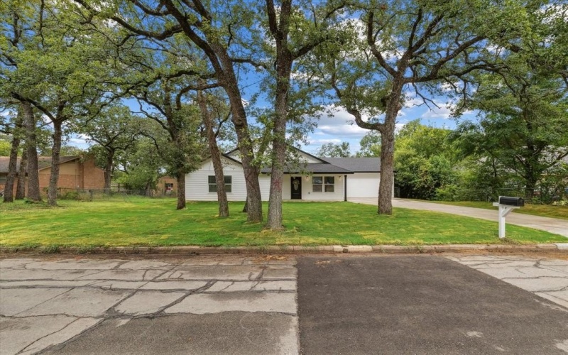 1917 Madera Drive, Waco, TX 76705, 3 Bedrooms Bedrooms, ,2 BathroomsBathrooms,Residential,For Sale,1917 Madera Drive,20990136