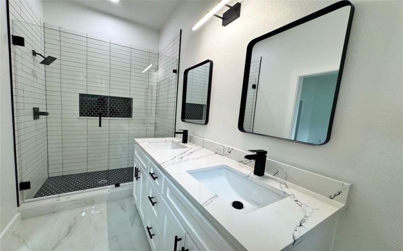 2612 Polk Street, Greenville, TX 75401, 3 Bedrooms Bedrooms, ,2 BathroomsBathrooms,Residential,For Sale,2612 Polk Street,20991581
