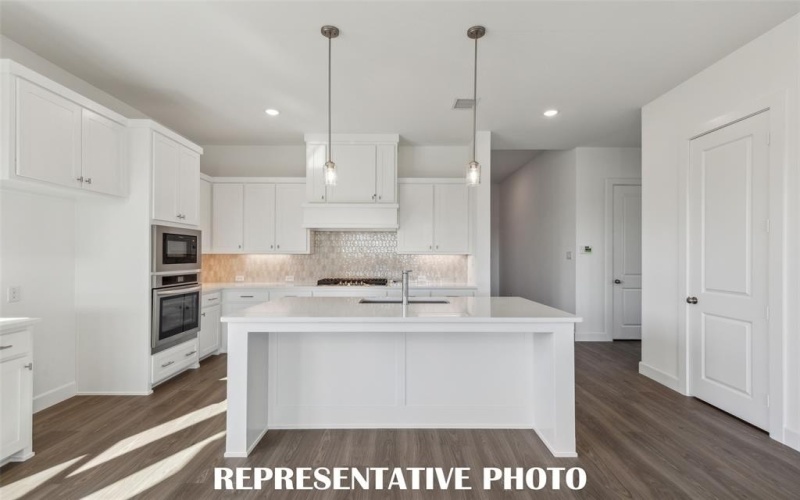 6920 Crystal Springs Drive, McKinney, TX 75070, 3 Bedrooms Bedrooms, ,3 BathroomsBathrooms,Residential,For Sale,6920 Crystal Springs Drive,20991665