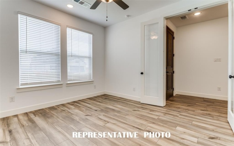 6904 Crystal Springs Drive, McKinney, TX 75070, 4 Bedrooms Bedrooms, ,3 BathroomsBathrooms,Residential,For Sale,6904 Crystal Springs Drive,20991668