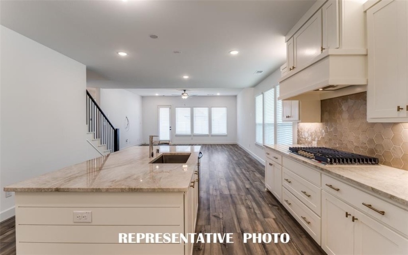6904 Crystal Springs Drive, McKinney, TX 75070, 4 Bedrooms Bedrooms, ,3 BathroomsBathrooms,Residential,For Sale,6904 Crystal Springs Drive,20991668