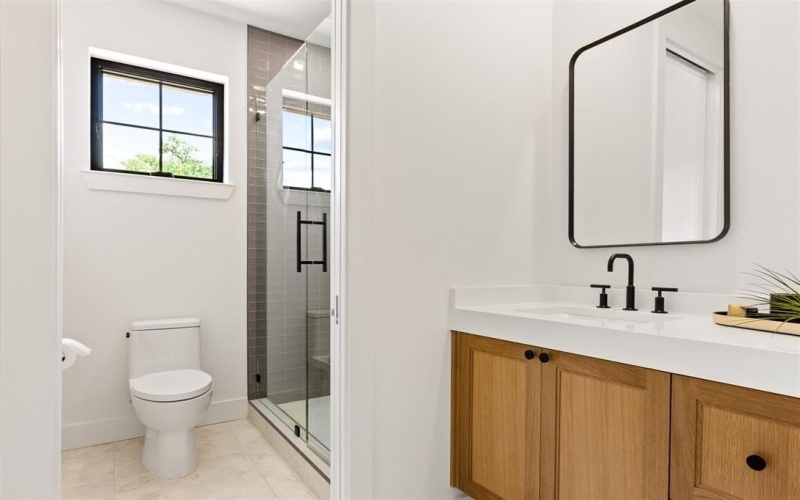 6446 Lange Circle, Dallas, TX 75214, 4 Bedrooms Bedrooms, ,3 BathroomsBathrooms,Residential,For Sale,6446 Lange Circle,20991737