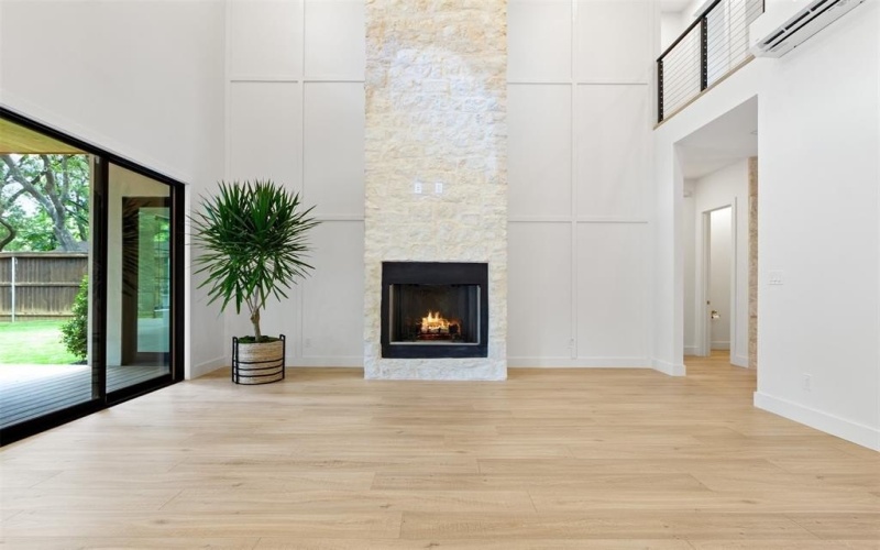 6446 Lange Circle, Dallas, TX 75214, 4 Bedrooms Bedrooms, ,3 BathroomsBathrooms,Residential,For Sale,6446 Lange Circle,20991737