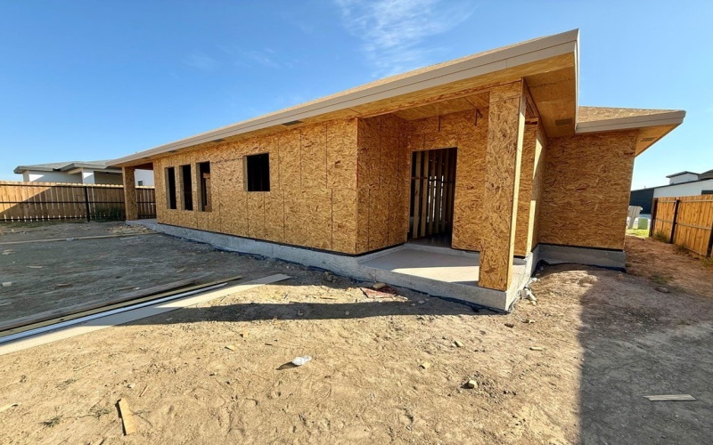 3260 Ethel Dr., Eagle Pass, TX 78852, 4 Bedrooms Bedrooms, ,2 BathroomsBathrooms,Residential,For Sale,3260 Ethel Dr.,0,81163
