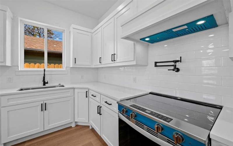 4604 Corregidor Street, Dallas, TX 75216, 4 Bedrooms Bedrooms, ,3 BathroomsBathrooms,Residential,For Sale,4604 Corregidor Street,20992258