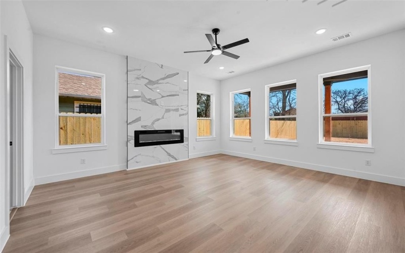 4604 Corregidor Street, Dallas, TX 75216, 4 Bedrooms Bedrooms, ,3 BathroomsBathrooms,Residential,For Sale,4604 Corregidor Street,20992258