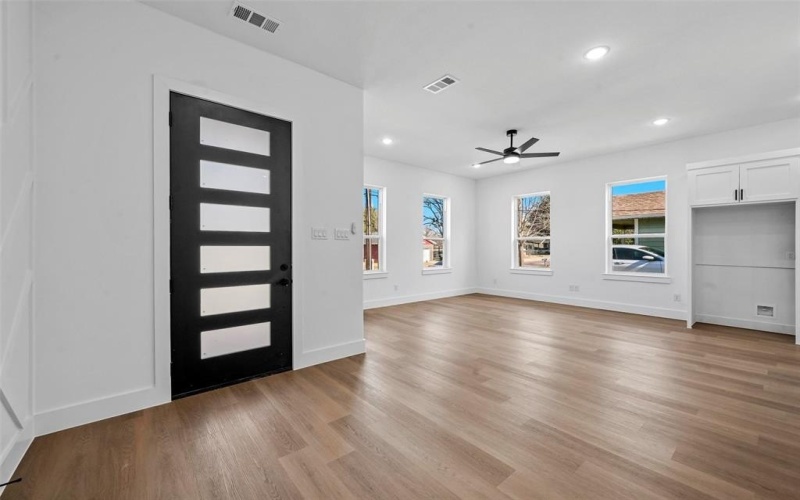 4604 Corregidor Street, Dallas, TX 75216, 4 Bedrooms Bedrooms, ,3 BathroomsBathrooms,Residential,For Sale,4604 Corregidor Street,20992258