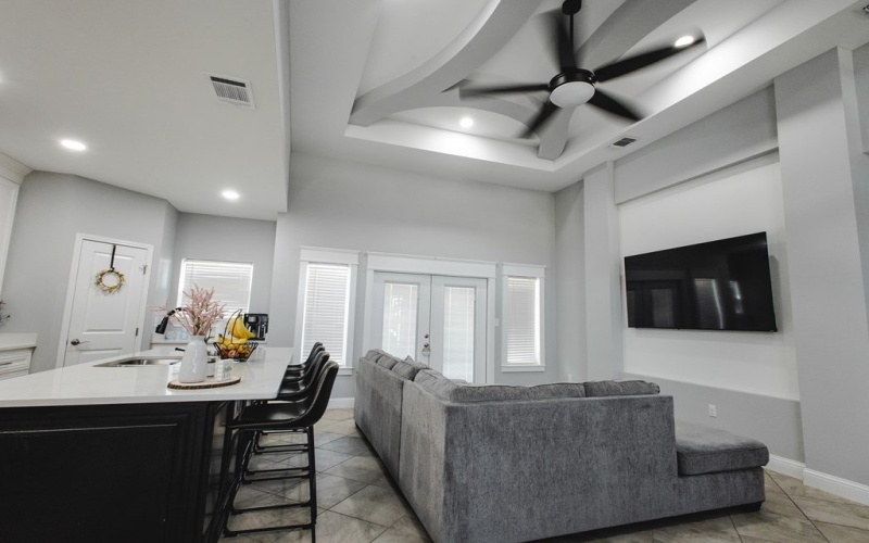 202 Bayo Dr, Eagle Pass, TX 78852, 3 Bedrooms Bedrooms, ,2 BathroomsBathrooms,Residential,For Sale,202 Bayo Dr,81185