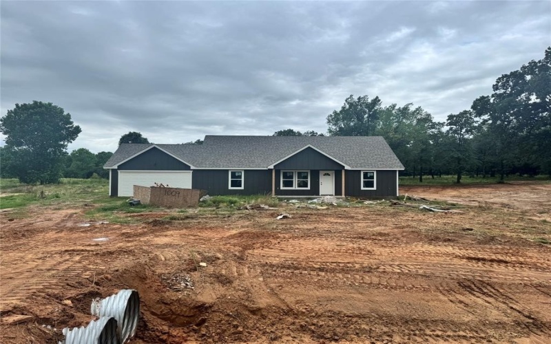 1009 Hereford, Springtown, TX 76082, 3 Bedrooms Bedrooms, ,2 BathroomsBathrooms,Residential,For Sale,1009 Hereford,20992416