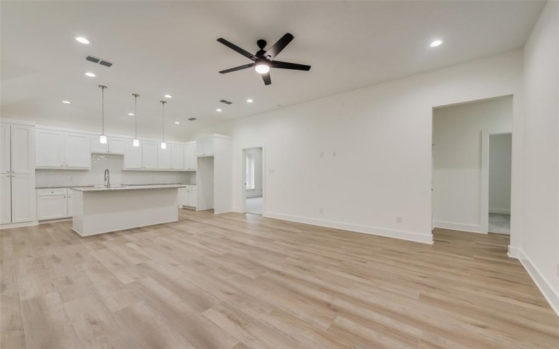 4003 Stanley Smith Drive, Dallas, TX 75216, 4 Bedrooms Bedrooms, ,2 BathroomsBathrooms,Residential,For Sale,4003 Stanley Smith Drive,20992515