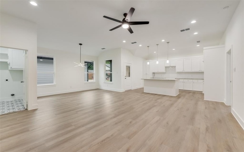 4003 Stanley Smith Drive, Dallas, TX 75216, 4 Bedrooms Bedrooms, ,2 BathroomsBathrooms,Residential,For Sale,4003 Stanley Smith Drive,20992515