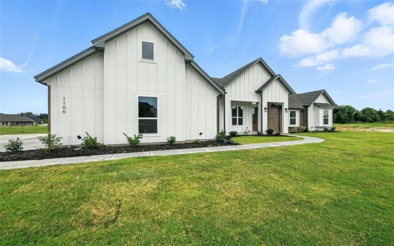 1106 Silver Sage Trail, Weatherford, TX 76085, 4 Bedrooms Bedrooms, ,2 BathroomsBathrooms,Residential,For Sale,1106 Silver Sage Trail,20992540