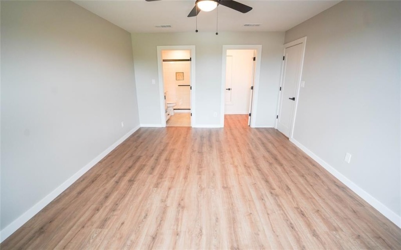 705 S 15th, Waco, TX 76706, 6 Habitaciones Habitaciones , ,7 BañosBaños,Residential Multi Family,En Venta,705 S 15th,20992727