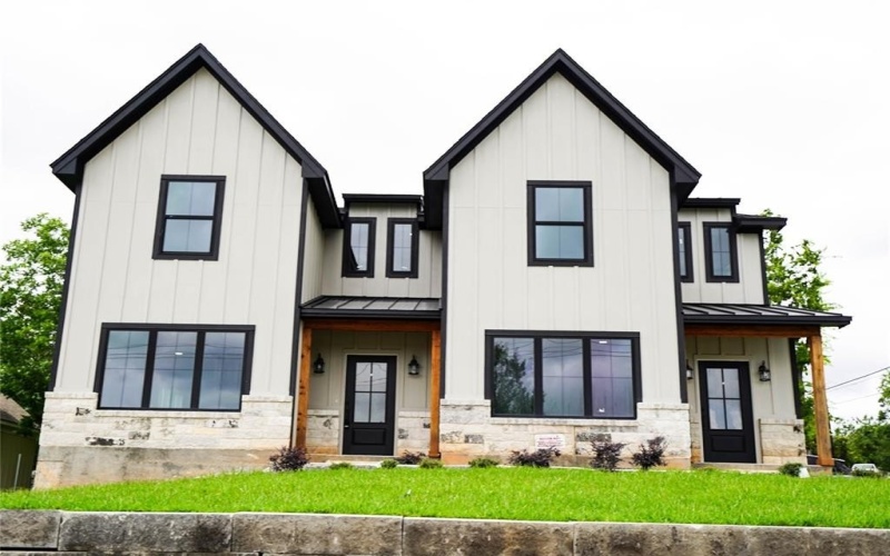 705 S 15th, Waco, TX 76706, 6 Habitaciones Habitaciones , ,7 BañosBaños,Residential Multi Family,En Venta,705 S 15th,20992727