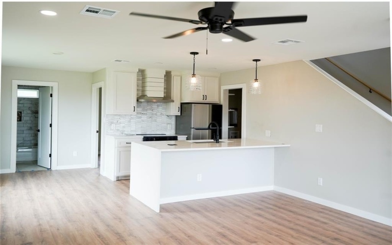 705 S 15th, Waco, TX 76706, 6 Habitaciones Habitaciones , ,7 BañosBaños,Residential Multi Family,En Venta,705 S 15th,20992727