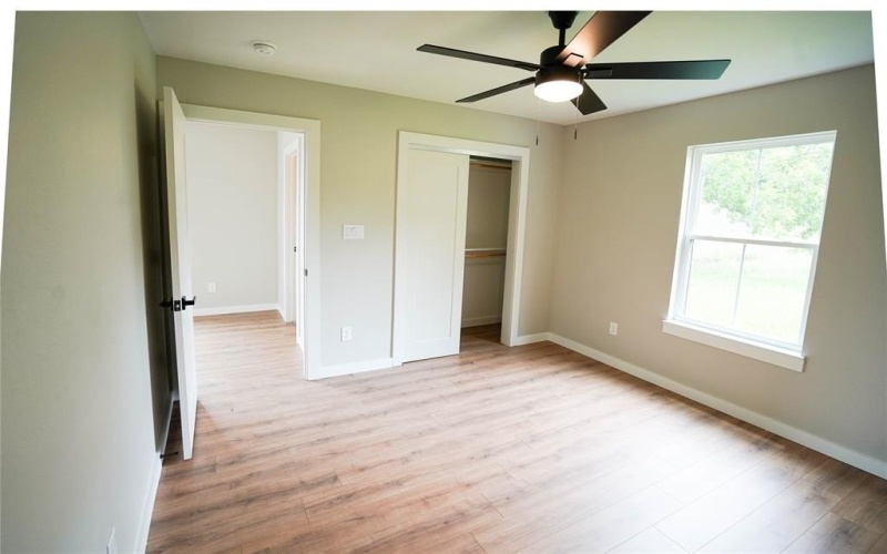 705 S 15th, Waco, TX 76706, 6 Habitaciones Habitaciones , ,7 BañosBaños,Residential Multi Family,En Venta,705 S 15th,20992727