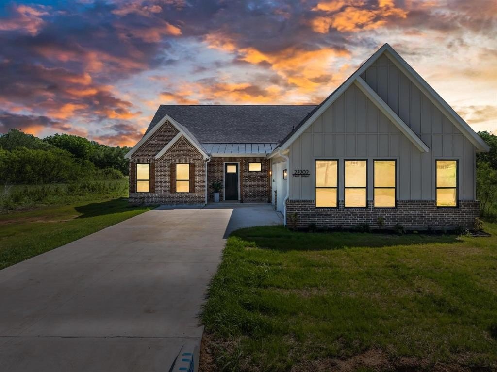 22202 Field Street, Whitney, TX 76692, 3 Habitaciones Habitaciones , ,2 BañosBaños,Residential,En Venta,22202 Field Street,0,20992801