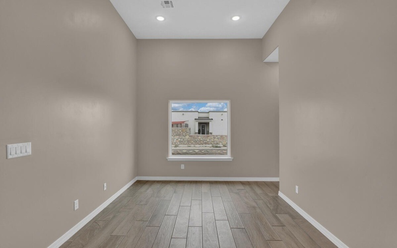 7650 Cottonwood Street, Vinton, TX 79821, 5 Habitaciones Habitaciones , ,3 BañosBaños,Residential,En Venta,7650 Cottonwood Street,874438