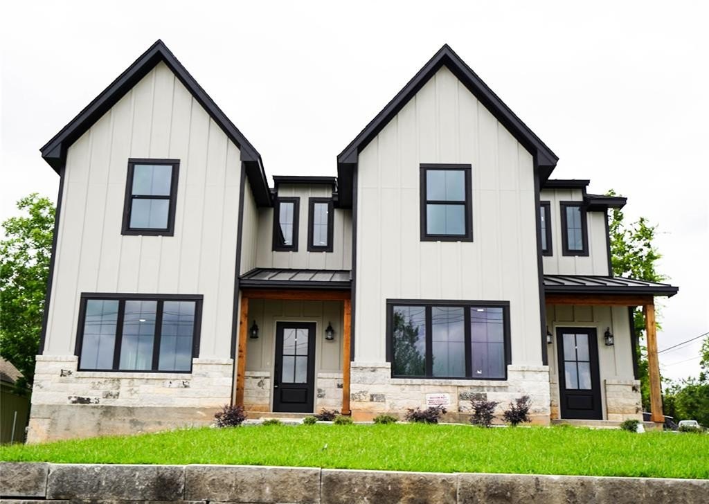 705 S 15th Street, Waco, TX 76706, 6 Bedrooms Bedrooms, ,7 BathroomsBathrooms,Residential,For Sale,705 S 15th Street,20992993