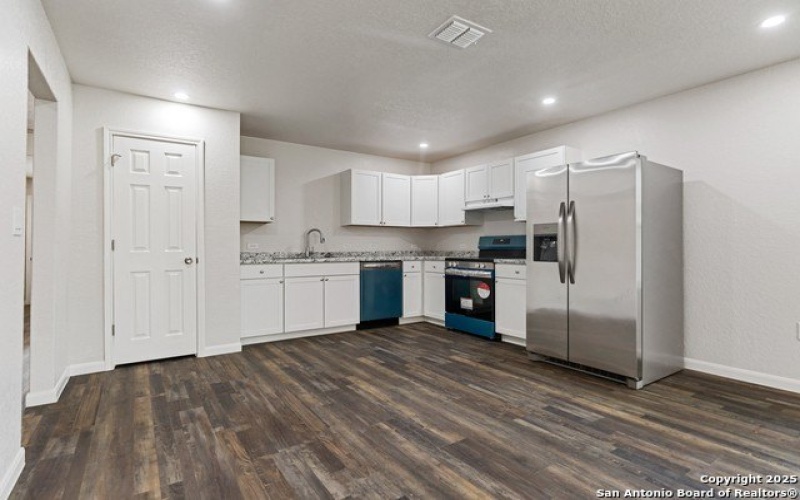 6338 Channel View, San Antonio, TX 78222, 3 Bedrooms Bedrooms, ,2 BathroomsBathrooms,Residential,For Sale,6338 Channel View,1882020