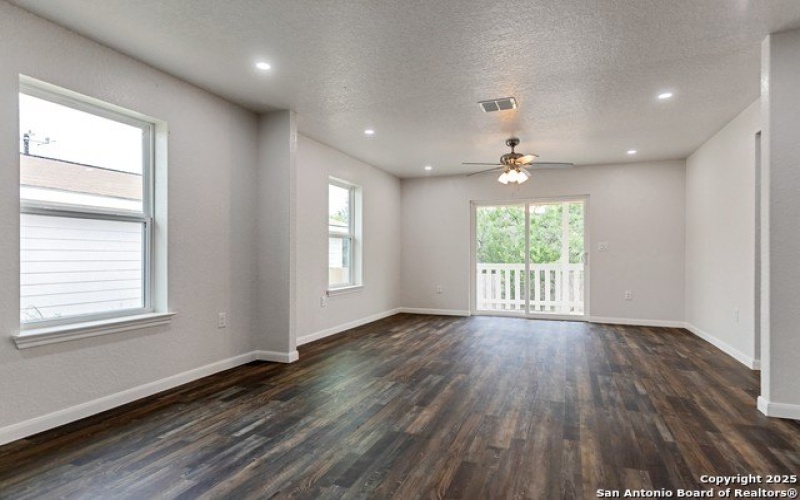 6338 Channel View, San Antonio, TX 78222, 3 Bedrooms Bedrooms, ,2 BathroomsBathrooms,Residential,For Sale,6338 Channel View,1882020