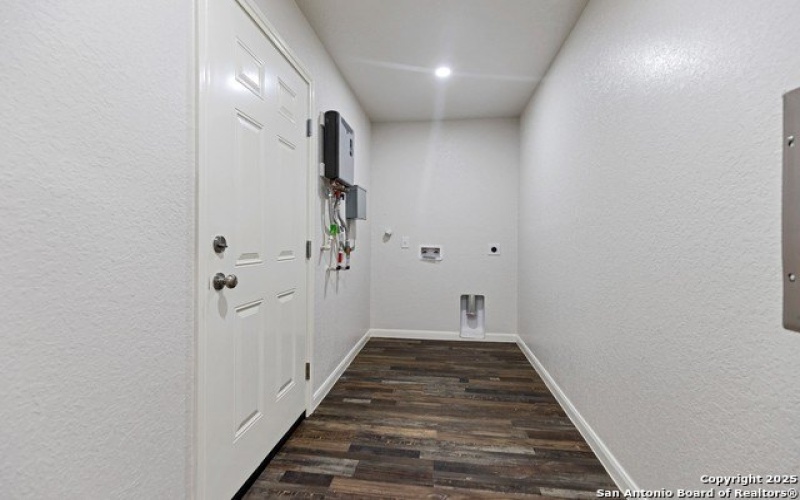 6338 Channel View, San Antonio, TX 78222, 3 Bedrooms Bedrooms, ,2 BathroomsBathrooms,Residential,For Sale,6338 Channel View,1882020