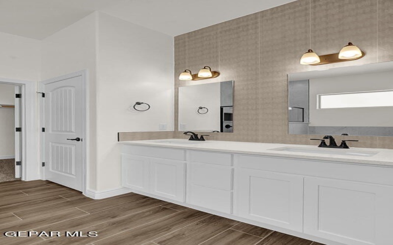 13968 Paseo Central Avenue, Horizon City, TX 79928, 4 Habitaciones Habitaciones , ,2 BañosBaños,Residential,En Venta,13968 Paseo Central Avenue,926006