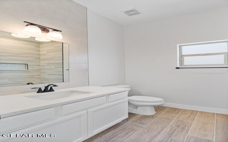 13972 Paseo Central Avenue, Horizon City, TX 79928, 4 Habitaciones Habitaciones , ,2 BañosBaños,Residential,En Venta,13972 Paseo Central Avenue,926007