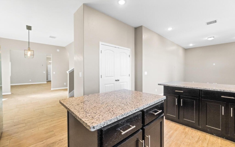 420 Davi's Greenwood Court, Vinton, TX 79821, 5 Habitaciones Habitaciones , ,2 BañosBaños,Residential,En Venta,420 Davi's Greenwood Court,874468