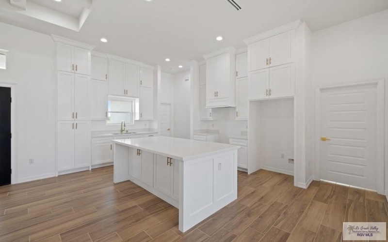 7434 LAKE HAVASU, BROWNSVILLE, TX 78526, 3 Habitaciones Habitaciones , ,2 BañosBaños,Residential,En Venta,7434 LAKE HAVASU,29766640