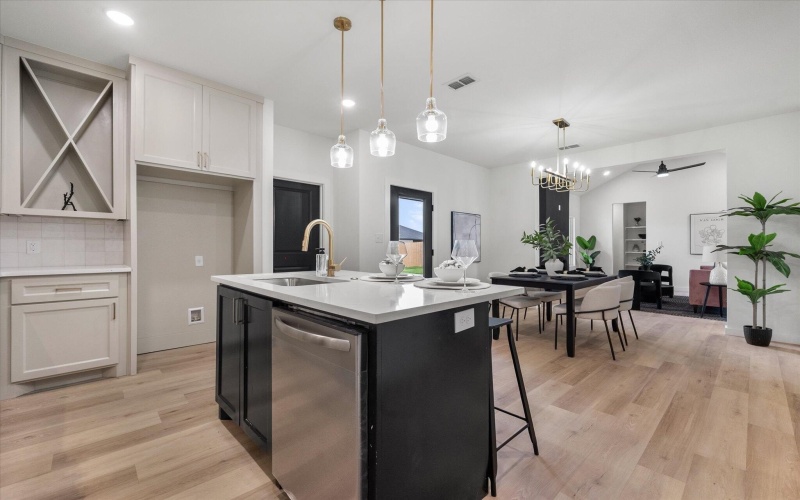 14403 Kenosha Drive, Lubbock, TX 79423, 3 Habitaciones Habitaciones , ,2 BañosBaños,Residential,En Venta,14403 Kenosha Drive,202557464