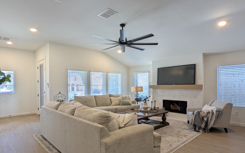3611 127th Street, Lubbock, TX 79423, 3 Bedrooms Bedrooms, ,2 BathroomsBathrooms,Residential,For Sale,3611 127th Street,202557478