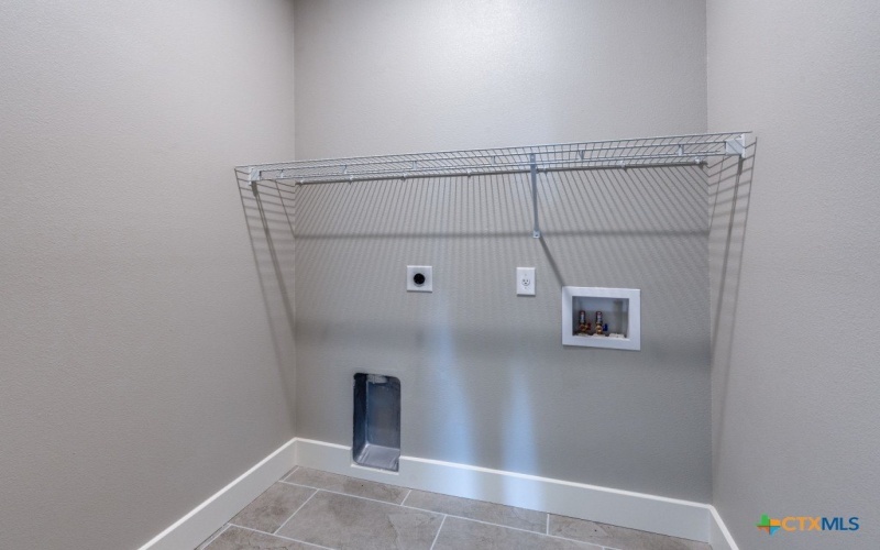 188 Turnberry Drive, La Vernia, TX 78121, 4 Habitaciones Habitaciones , ,2 BañosBaños,Residential,En Venta,188 Turnberry Drive,0,584965