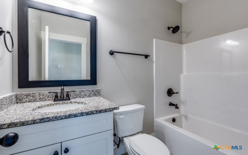 188 Turnberry Drive, La Vernia, TX 78121, 4 Habitaciones Habitaciones , ,2 BañosBaños,Residential,En Venta,188 Turnberry Drive,0,584965