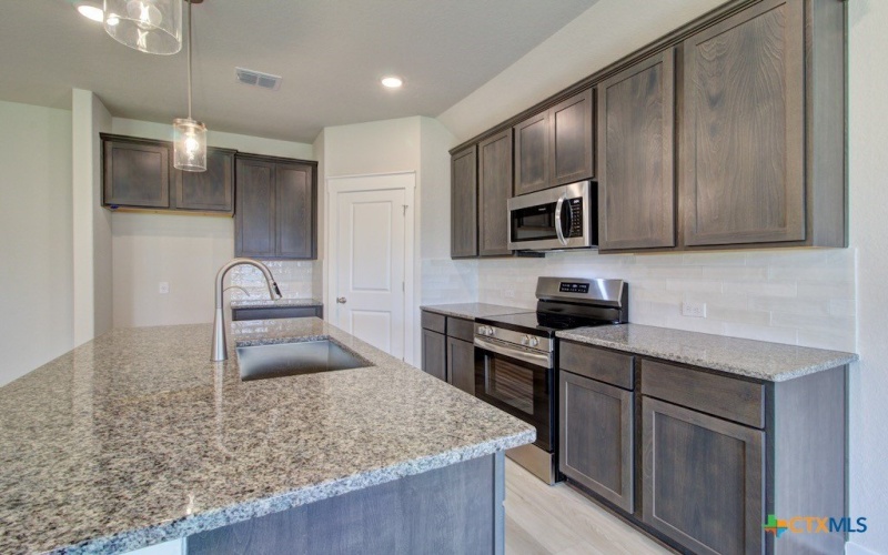 3590 Starbright Drive, New Braunfels, TX 78130, 3 Habitaciones Habitaciones , ,2 BañosBaños,Residential,En Venta,3590 Starbright Drive,585747