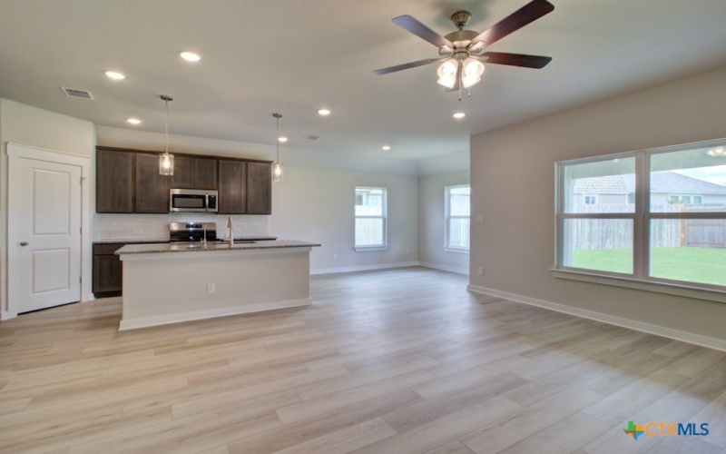 3590 Starbright Drive, New Braunfels, TX 78130, 3 Habitaciones Habitaciones , ,2 BañosBaños,Residential,En Venta,3590 Starbright Drive,585747