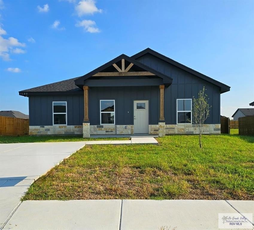1608 HOPE DR., MERCEDES, TX 78570, 3 Bedrooms Bedrooms, ,2 BathroomsBathrooms,Residential,For Sale,1608 HOPE DR.,29766647
