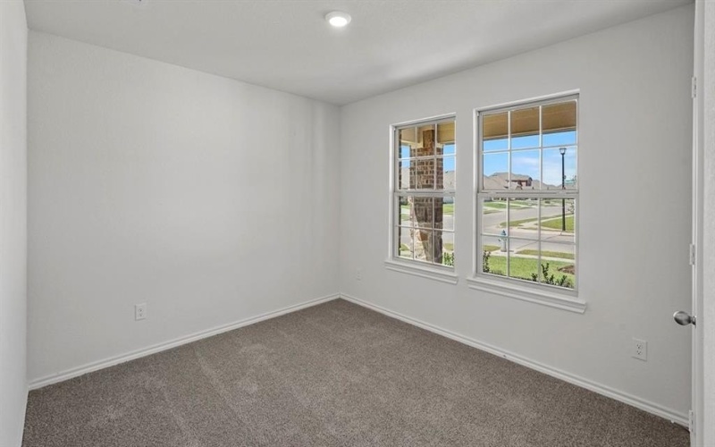 904 Barton Drive, Ennis, TX 75119, 4 Habitaciones Habitaciones , ,2 BañosBaños,Residential,En Venta,904 Barton Drive,20993274